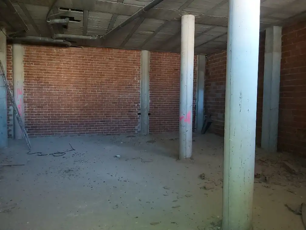 Local en venta en Valdeganga
