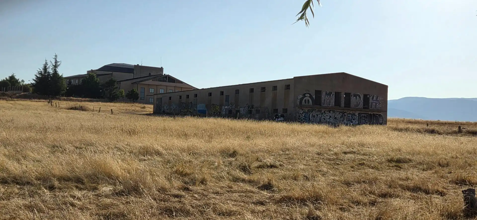 Vista exterior de Nau industrial en venda en Segovia