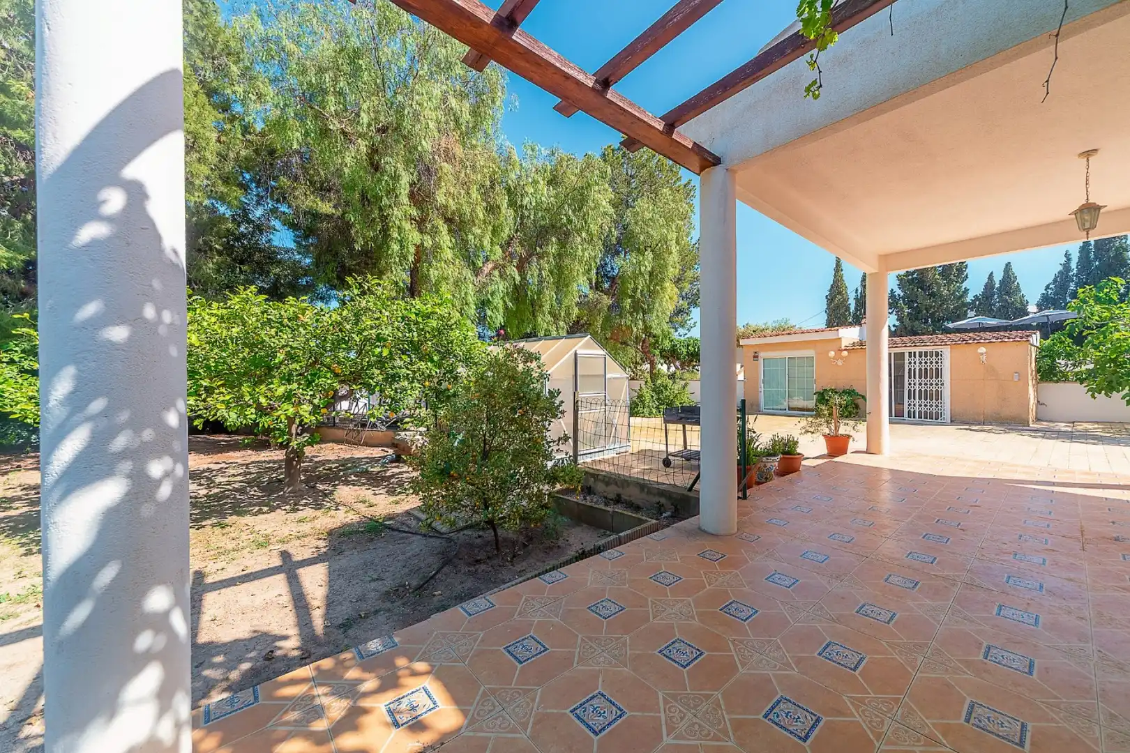 Terrasse von Haus oder Chalet zum Verkauf in Alicante / Alacant mit Schwimmbad