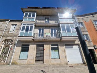 Piso con balcón en venta en del Párroco José Mariño 4