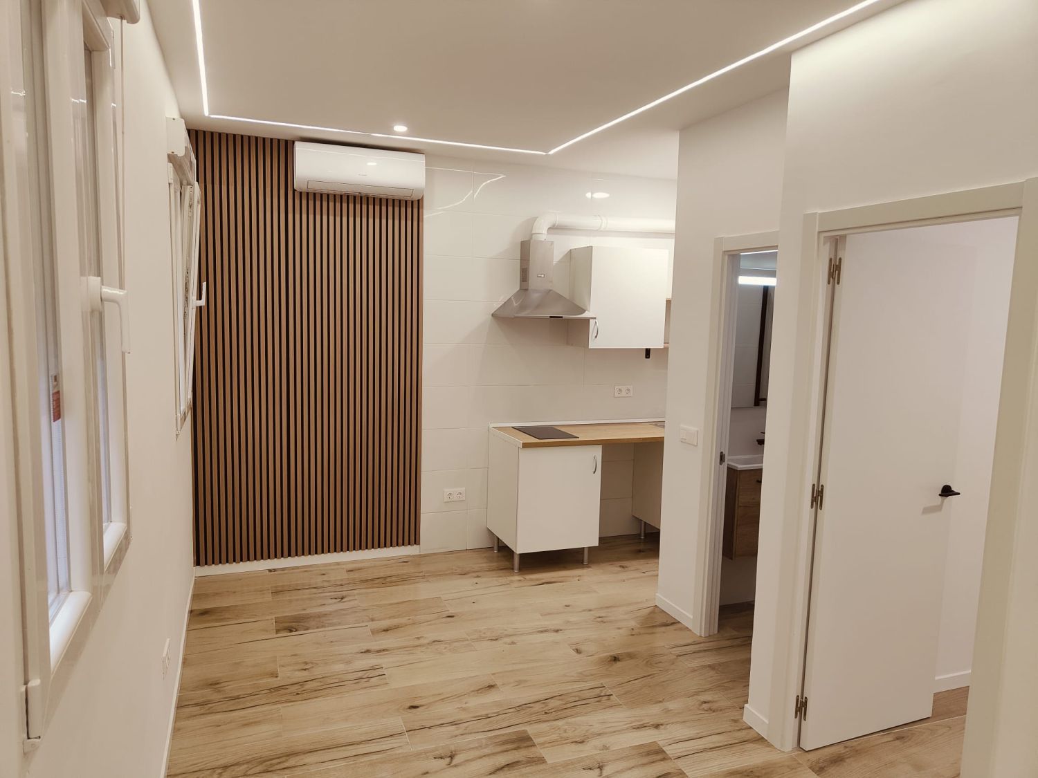 Kitchen of Apartment for sale in  Madrid Capital  with Air Conditioner and Heating