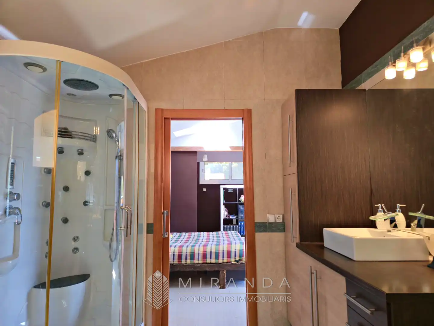 Baño de Casa o chalet en venta en Bigues i Riells del Fai con Aire acondicionado, Calefacción y Jardín privado