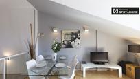 Living room of Flat to rent in  Madrid Capital  with Air Conditioner, Heating and Furnished
