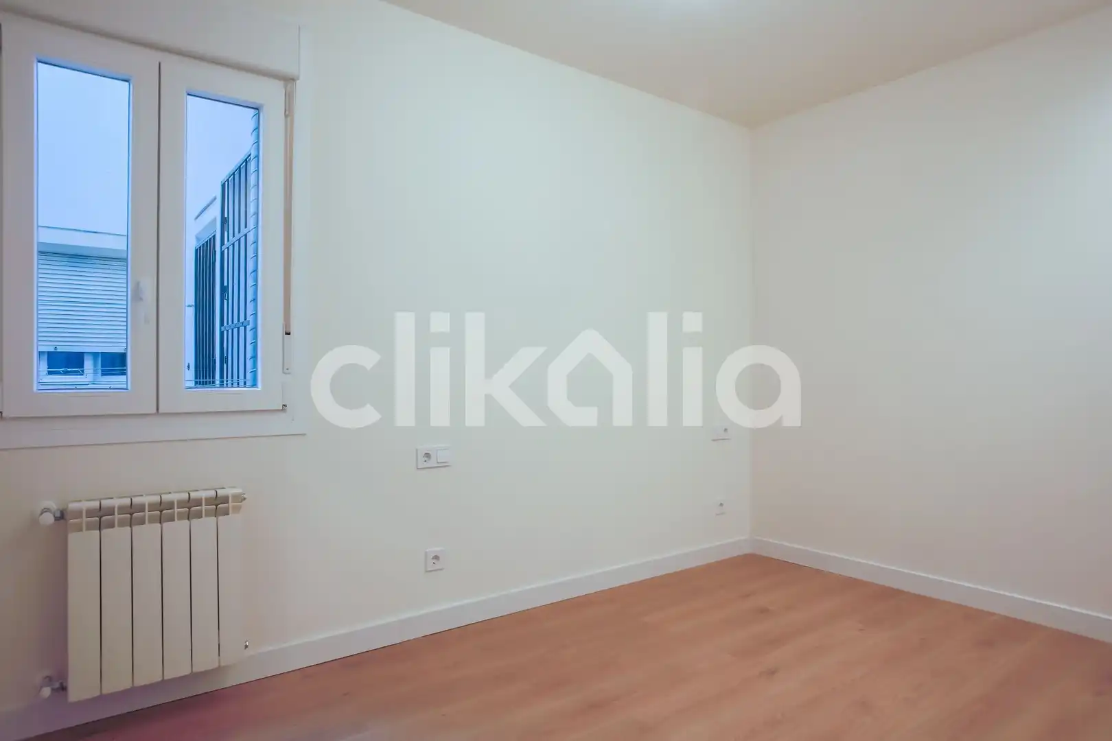Habitación de Piso en venta en Madrid con Aire acondicionado y Calefacción