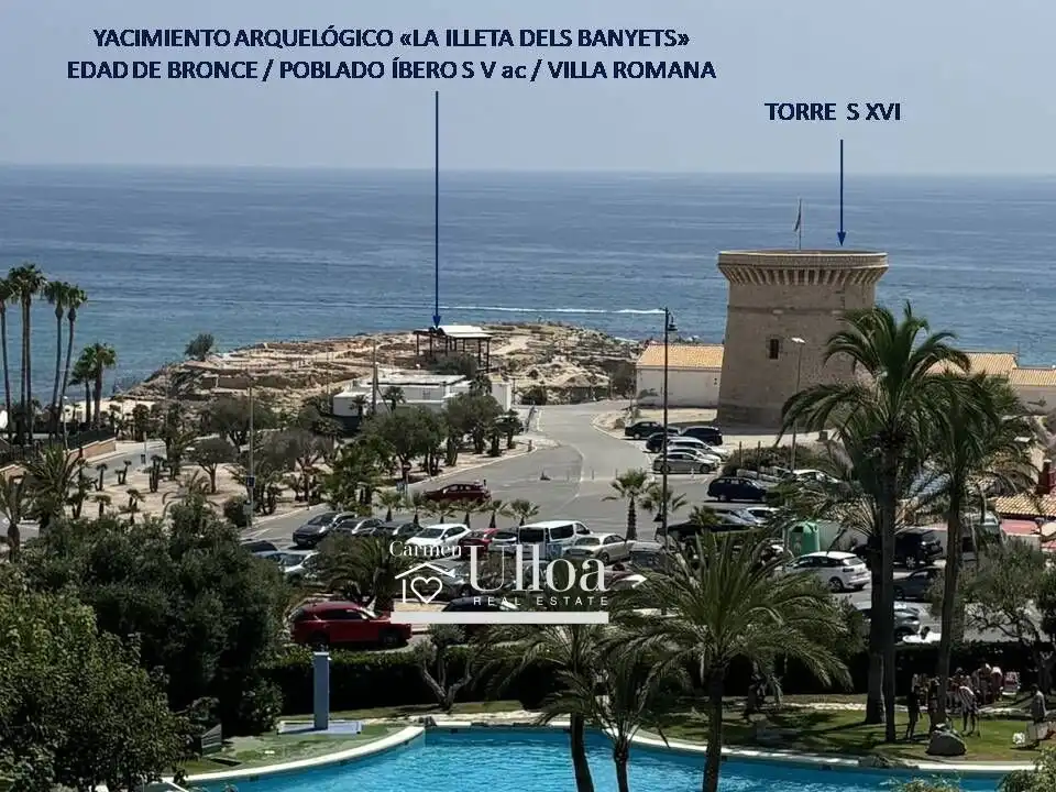 Vista exterior de Piso en venta en El Campello con Terraza y Piscina comunitaria