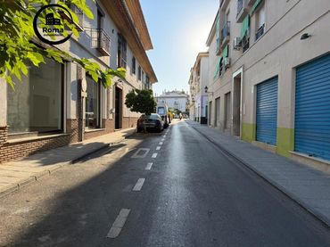 Einzelparkplatz mit Aufzug zum Verkauf in Genil