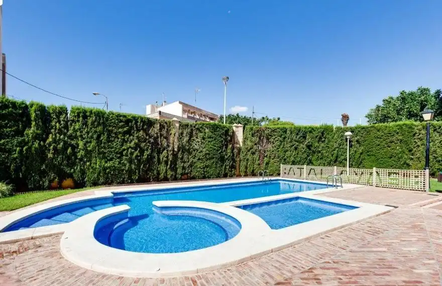 Appartement compact avec terrasse à vendre à Avenida ROENTGEN 3, imagen 5