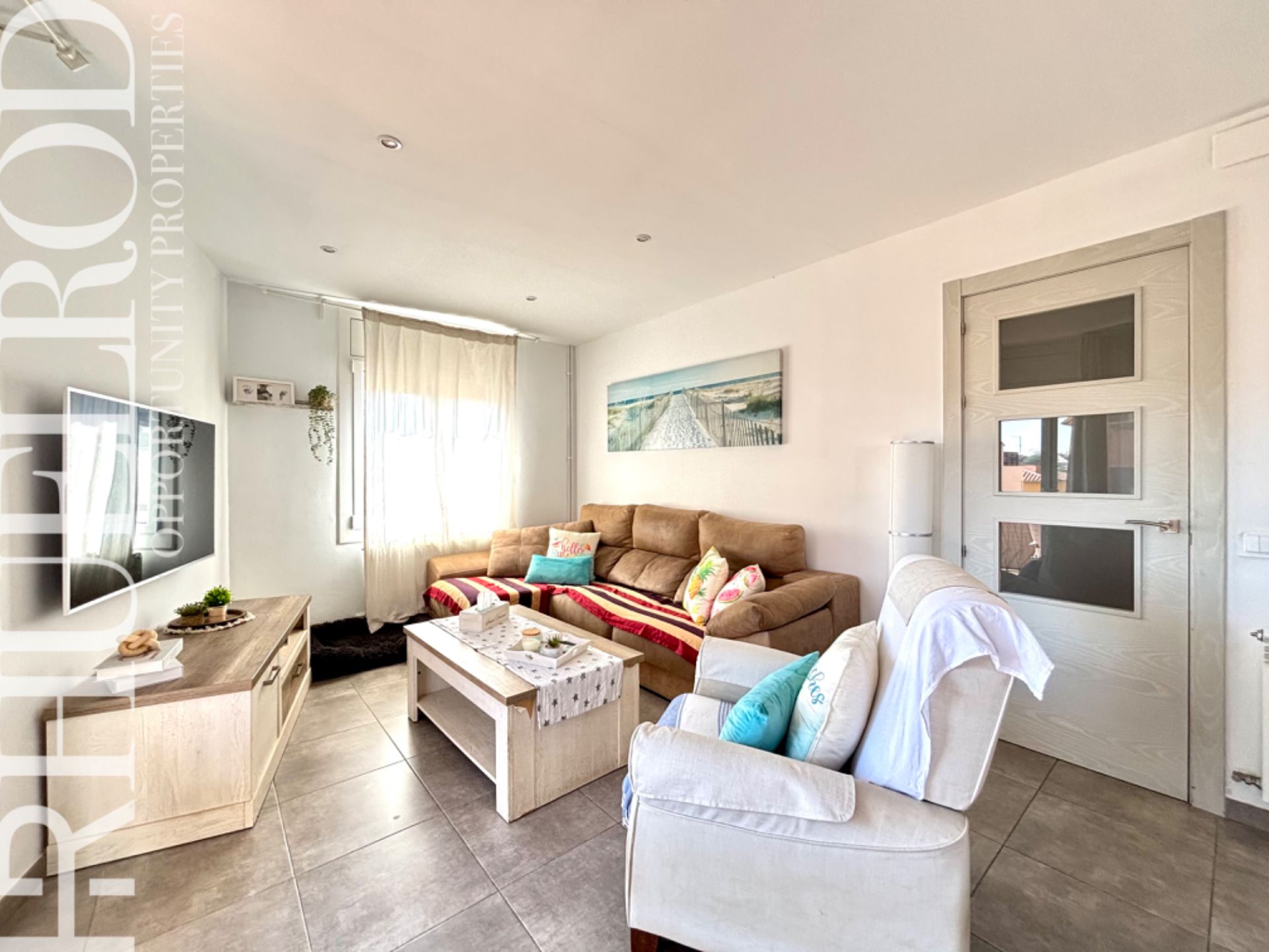 Living room of Flat for sale in Canet de Mar  with Air Conditioner, Heating and Oven