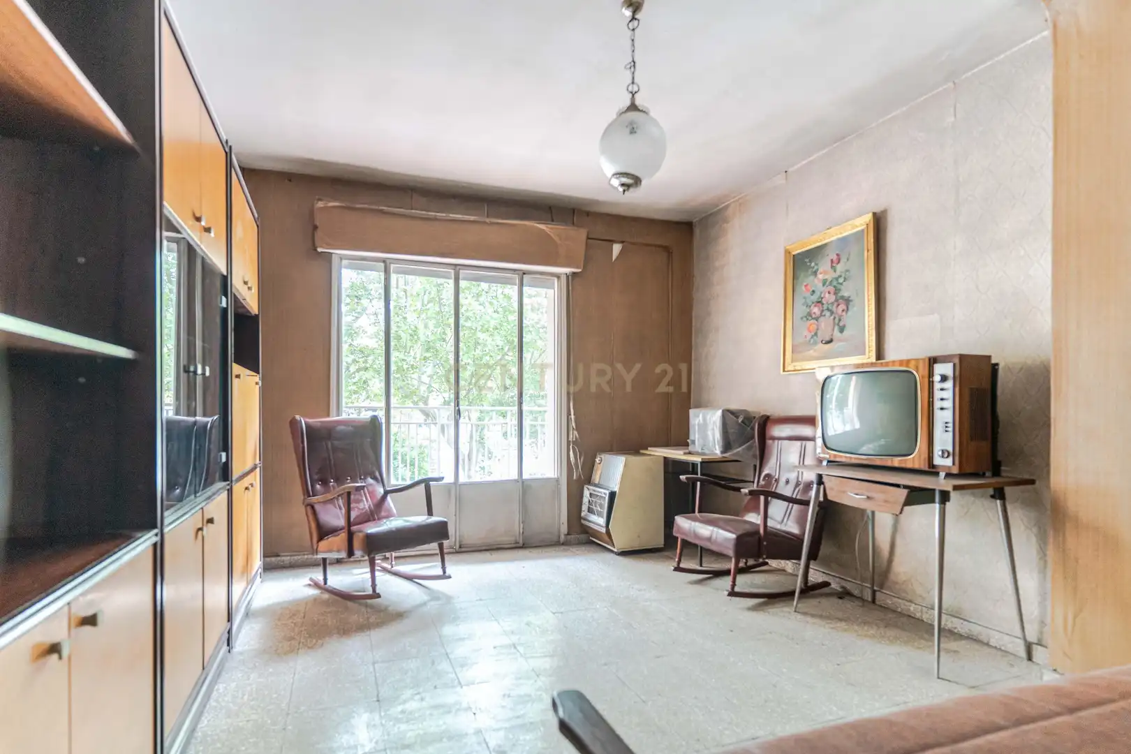 Sala d'estar de Apartament en venda en Granada amb Balcó