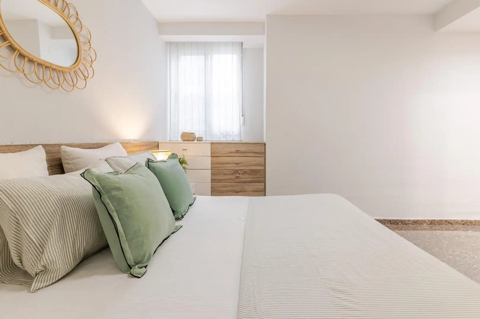 Habitación de Piso en venta en Paterna con Aire acondicionado, Calefacción y Balcón