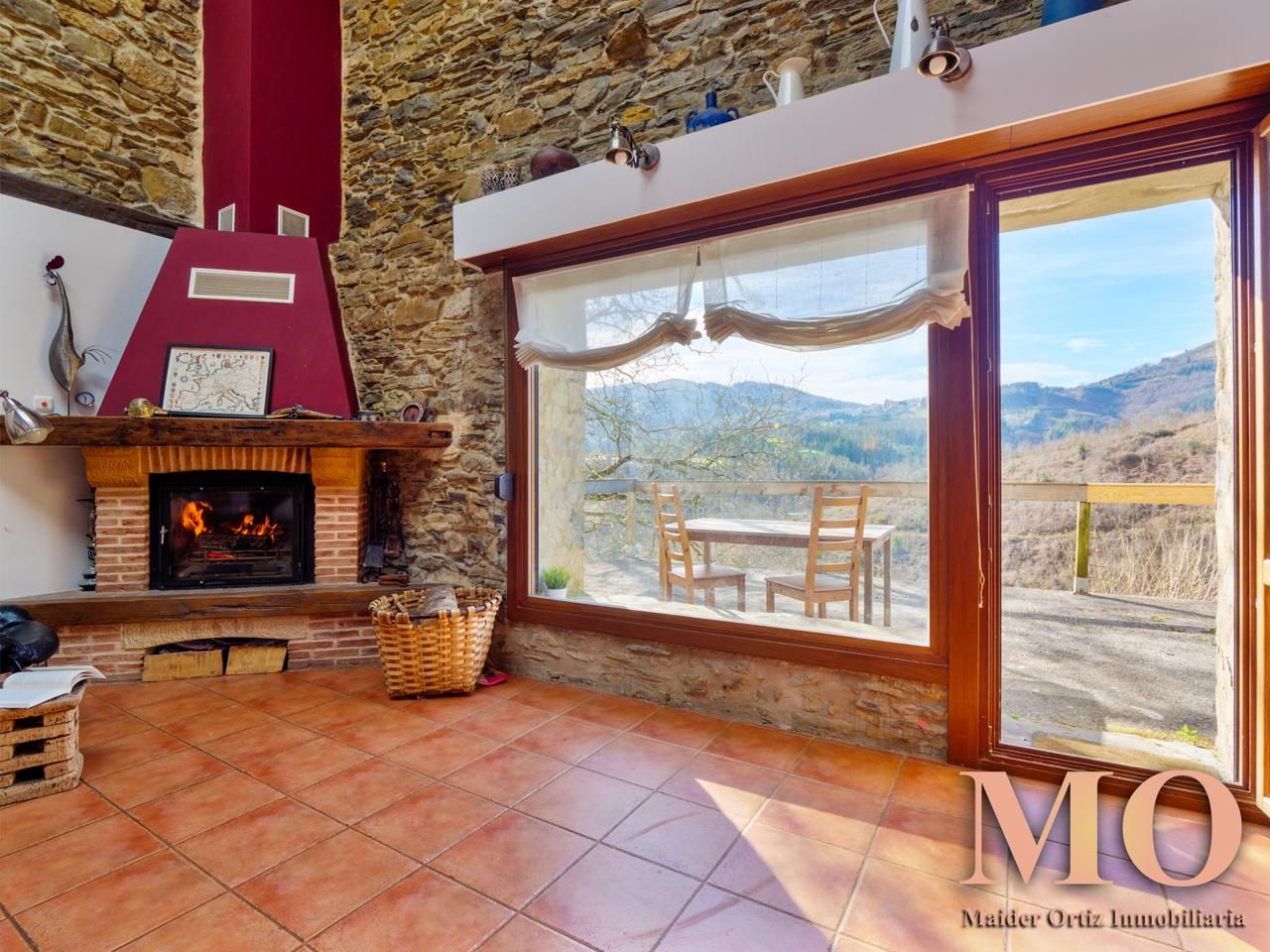 Sala de estar de Finca rústica en venta en Bergara con Calefacción, Jardín privado y Terraza