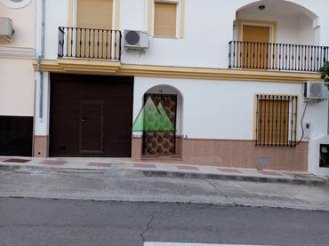 Haus mit Balkon zum Verkauf in Calle Granada