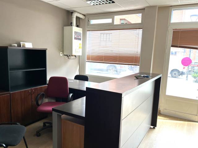 Local comercial en Alquiler en Independentzia Nº local en Artatza - Pinueta - Pinosolo