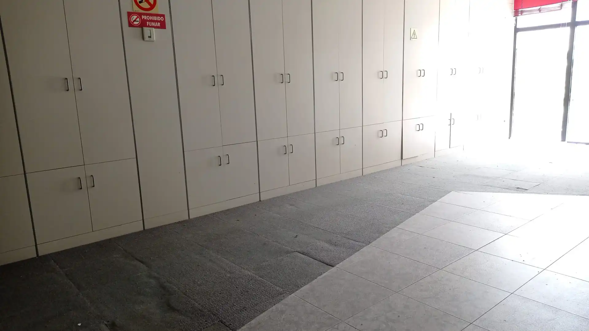 Local de lloguer en Foz amb Aire condicionat, Calefacció i Moblat