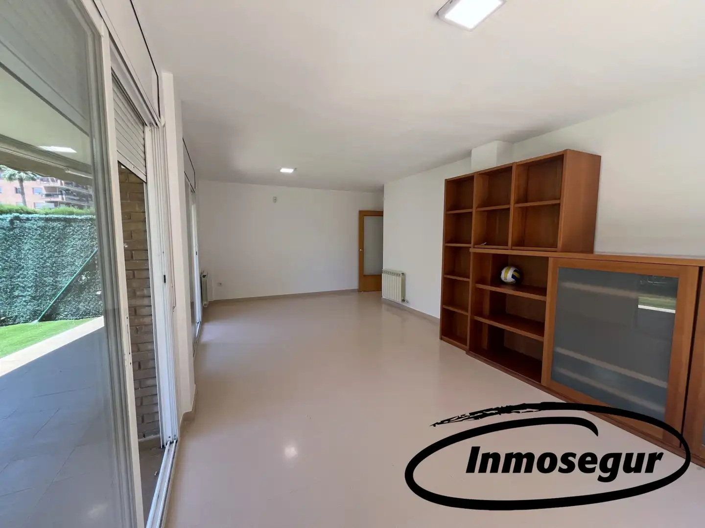 Sala d'estar de Pis en venda en Salou amb Calefacció, Jardí privat i Terrassa