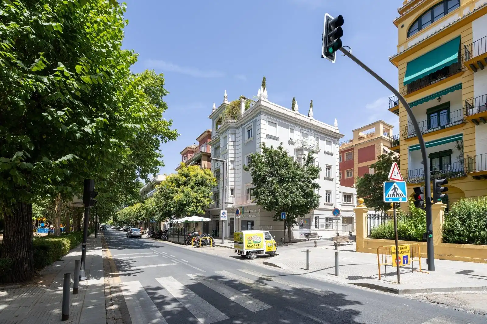 Vista exterior de Pis en venda en Granada amb Aire condicionat, Calefacció i Terrassa