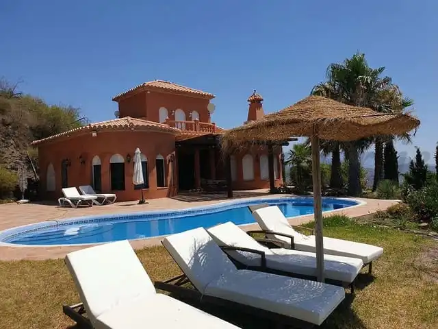 Houses for sale in Arenas