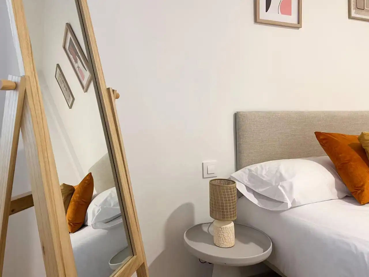 Schlafzimmer von Wohnung zur Miete in Centre - Sant Josep - Sanfeliu