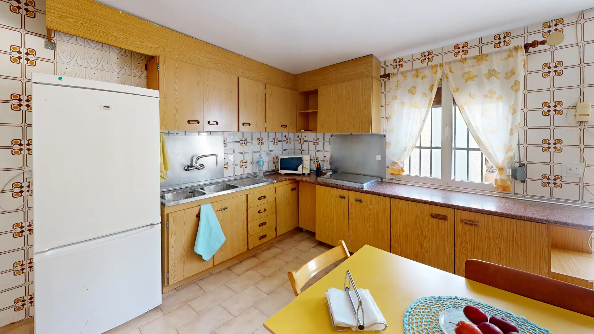 Cocina de Casa adosada en venta en Hellín con Jardín privado, Trastero y Amueblado