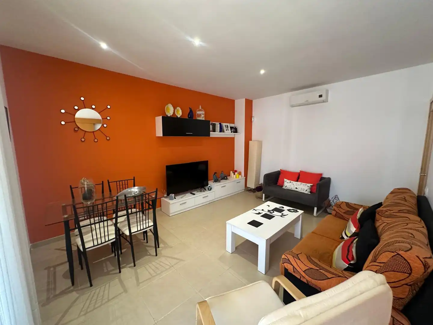 Piso con terraza en venta en Platja de Mont-roig, imagen 4