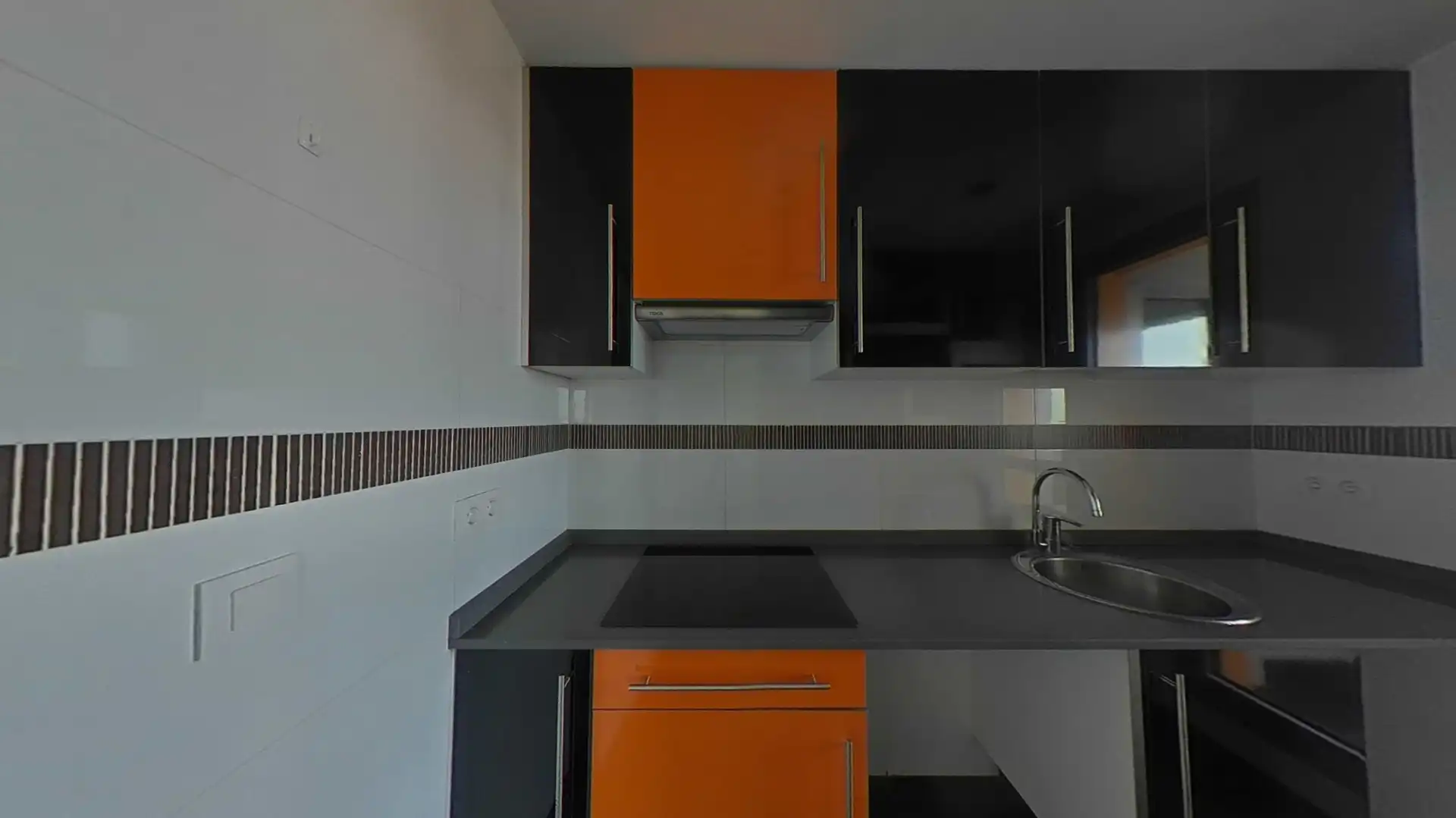 Cocina de Piso en venta en Madrid con Parquet, Trastero y Piscina
