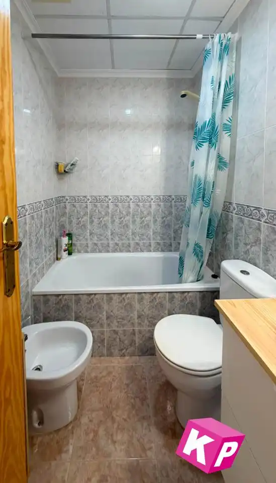 Bany de Casa o xalet en venda en Santa Pola amb Aire condicionat, Terrassa i Piscina