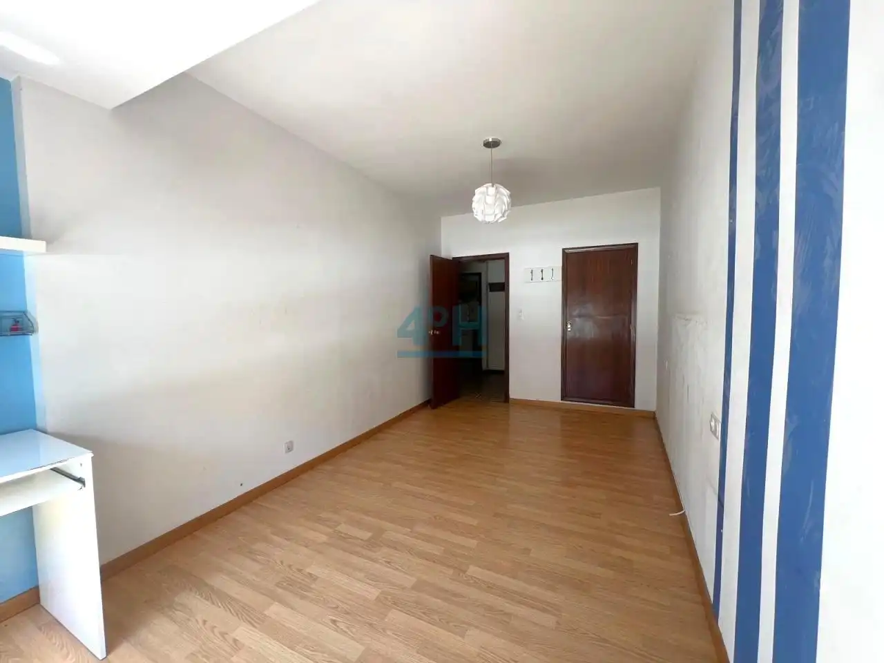 Sala de estar de Piso en venta en Ourense Capital  con Calefacción y Balcón