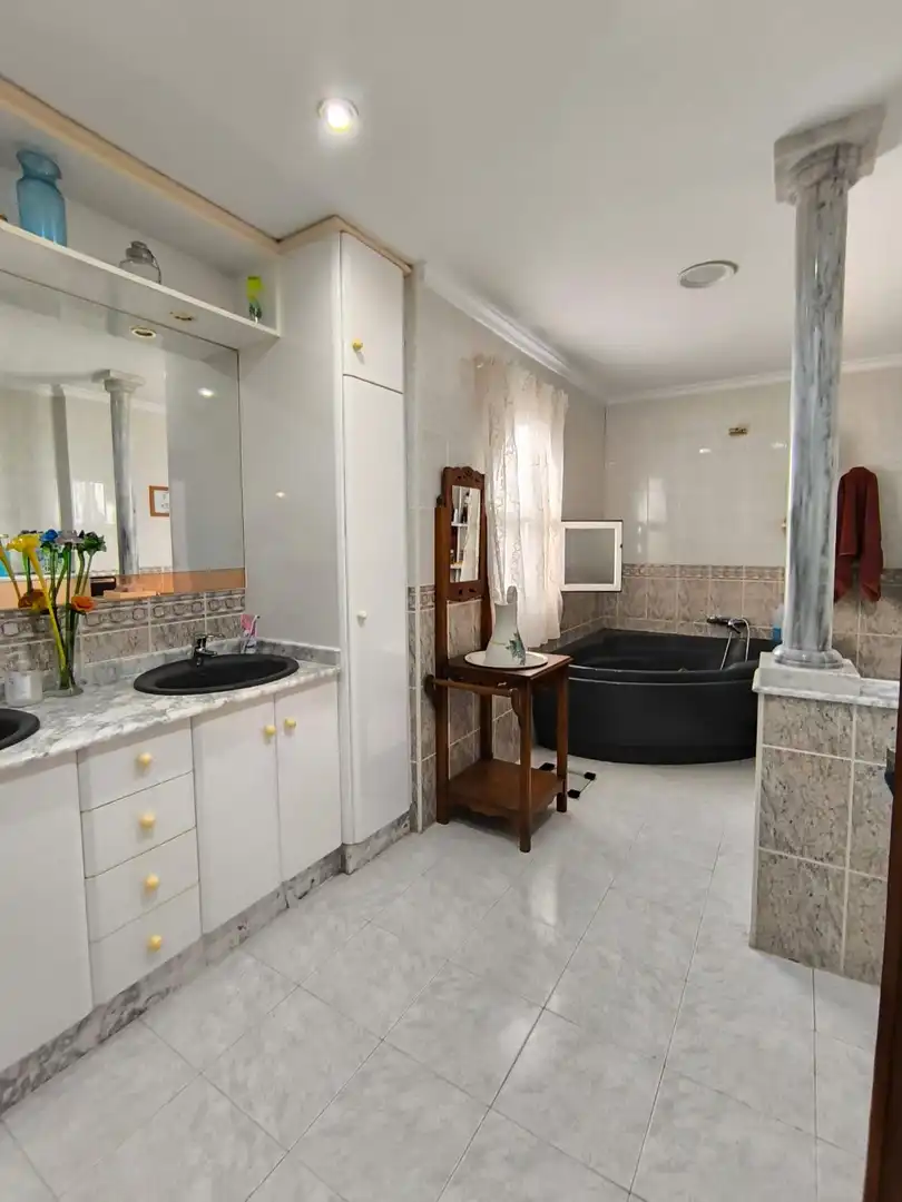 Bany de Casa o xalet en venda en Motril amb Aire condicionat