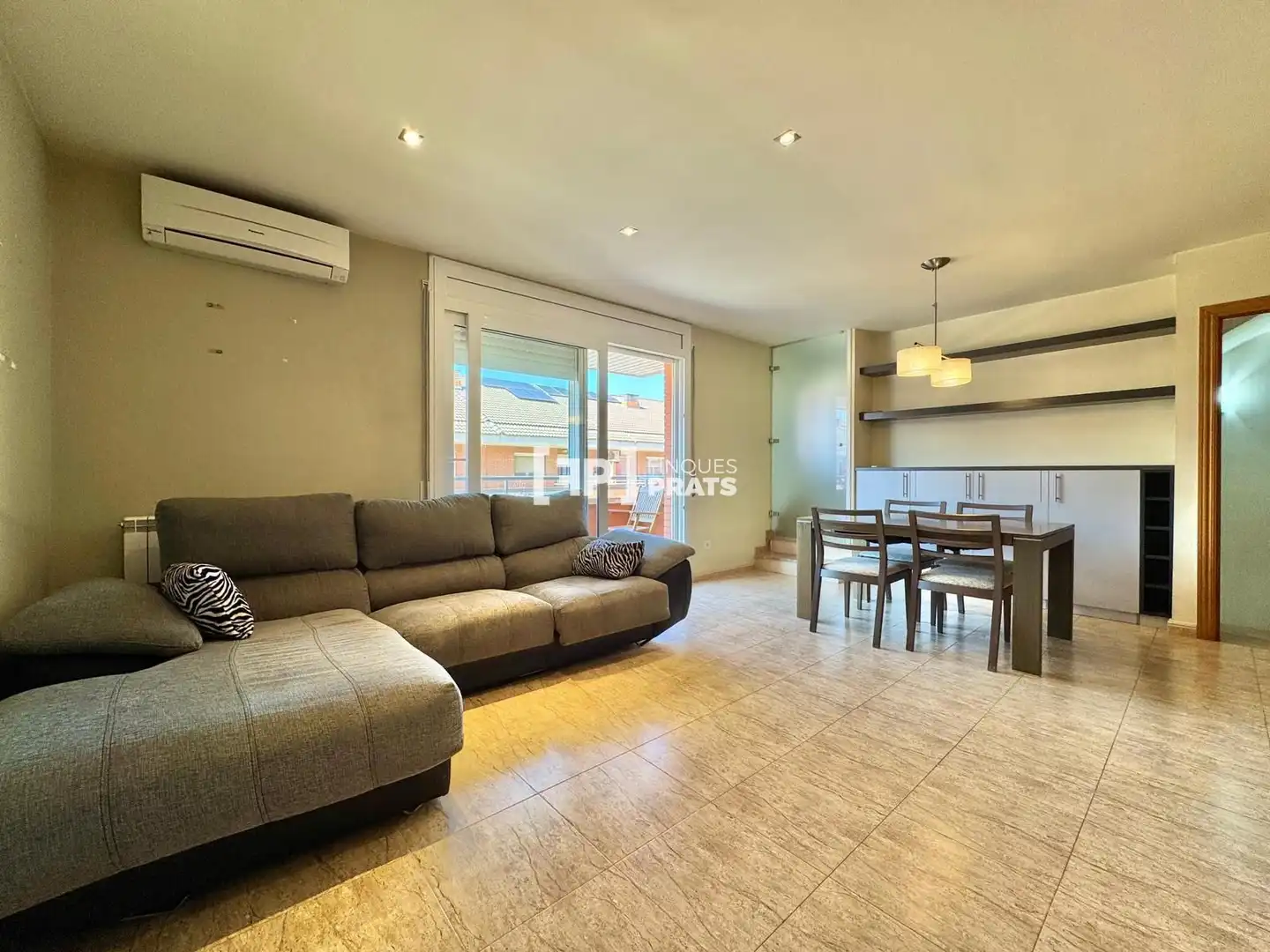 Sala de estar de Casa adosada en venta en Puigverd de Lleida con Aire acondicionado, Calefacción y Terraza