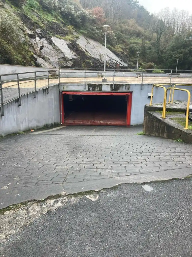 VENTA APLAZADA.Plaza de Garaje en Basauri, imatge 3