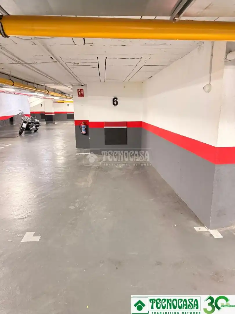 Parking of Garage for rent in Madrid