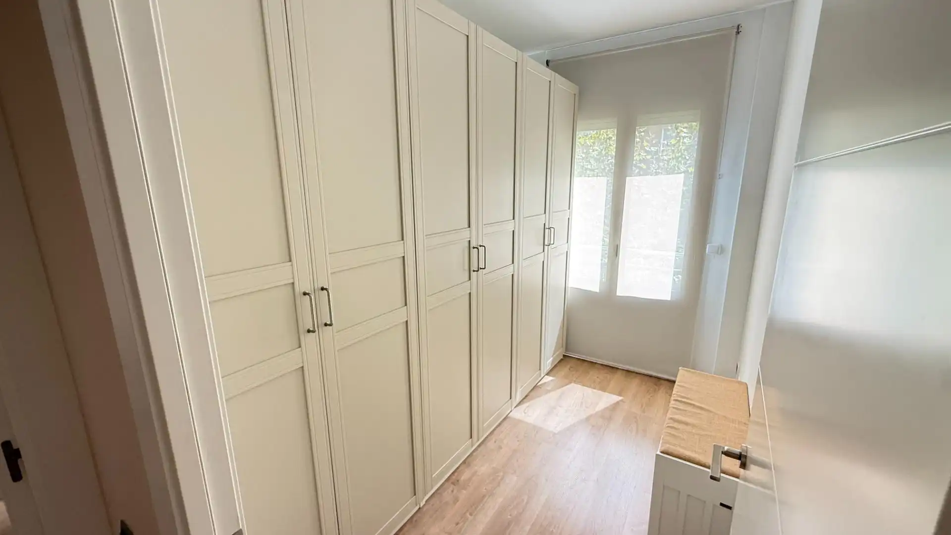 Bedroom of Flat for sale in Barcelona  with Air Conditioner, Heating and Parquet flooring