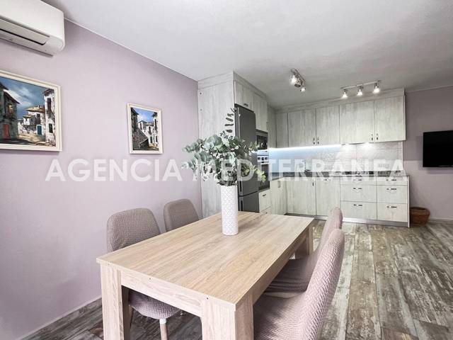 Piso en Venta en Avenida RAMON ORTEGA en Centro Urbano