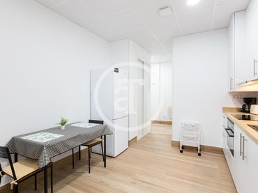 Estudio con ascensor en alquiler en Calle de San Manuel 3