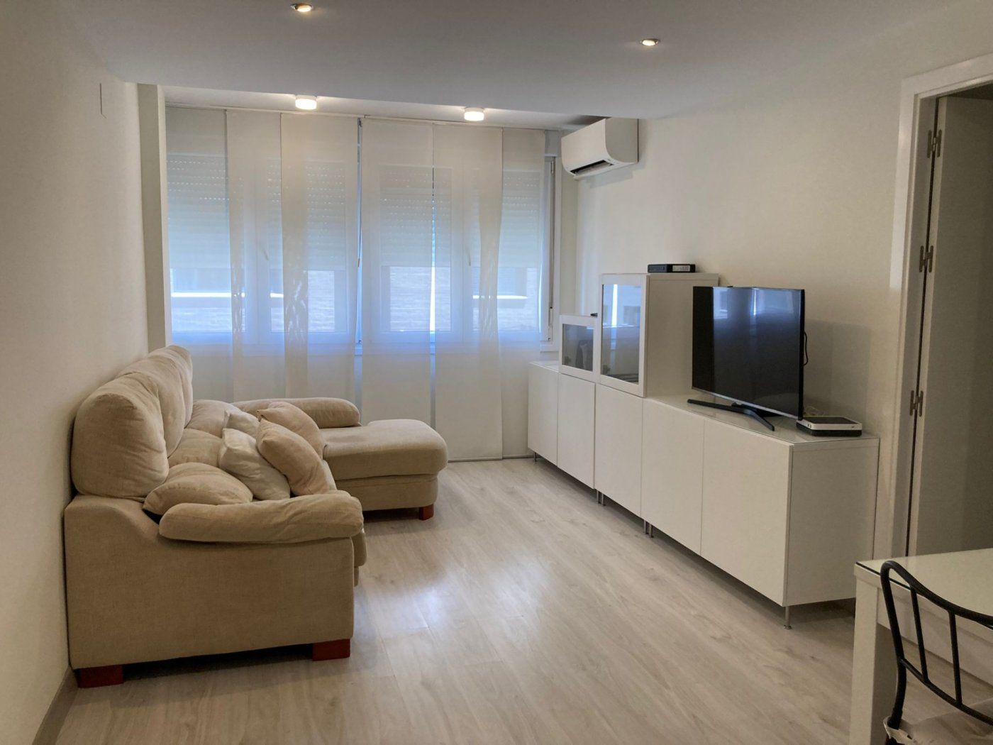 Living room of Flat to rent in  Cádiz Capital  with Air Conditioner and Heating