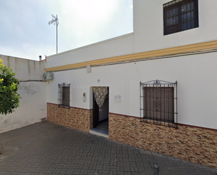 Vista exterior de Pis en venda en La Lantejuela 
