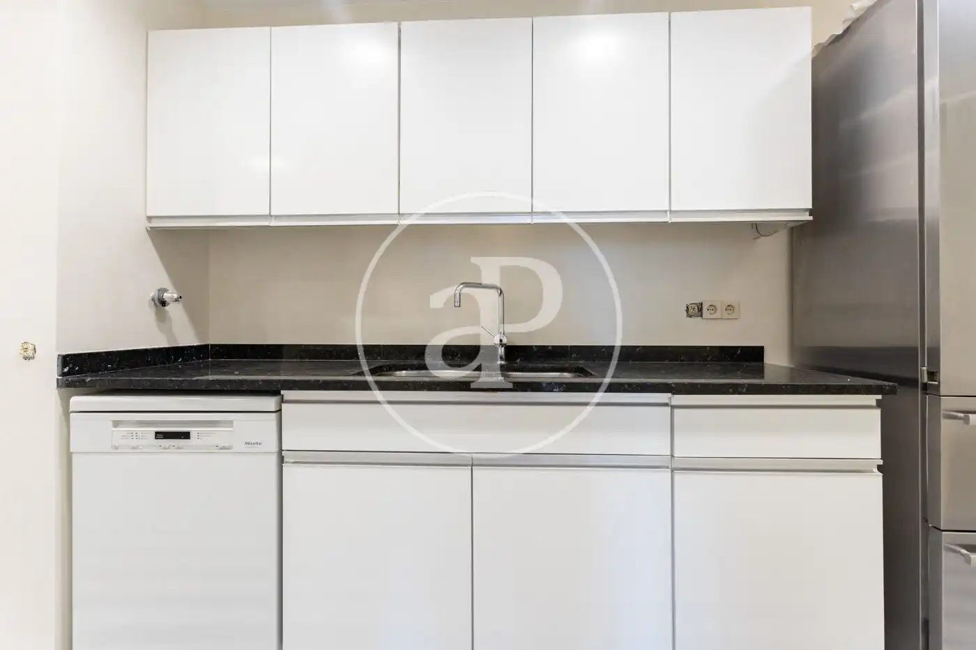 Kitchen of Flat for rent in Barcelona  with Air Conditioner, Heating and Private garden
