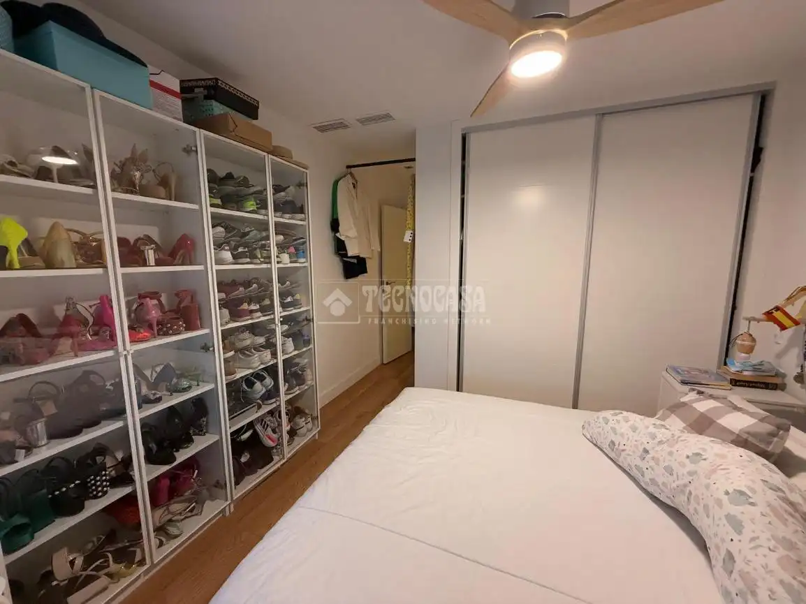 Bedroom of Flat for sale in Mérida  with Air Conditioner and Heating