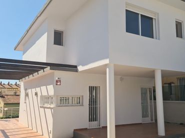 House with garden for sale in Montebello - Nou Espai