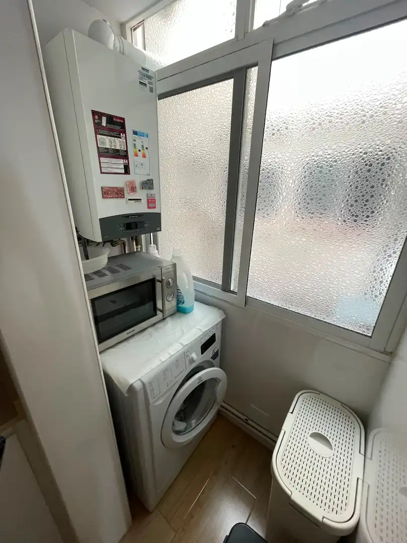 Bathroom of Flat for sale in Barcelona  with Air Conditioner, Heating and Furnished