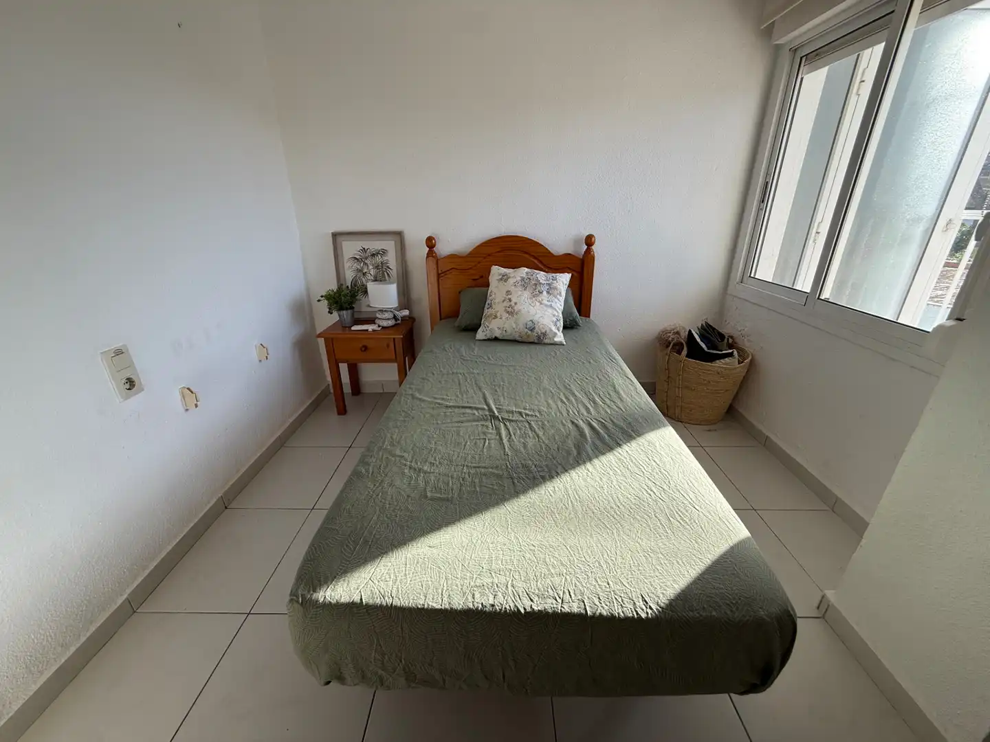 Dormitori de Apartament de lloguer en Dénia amb Calefacció, Terrassa i Traster