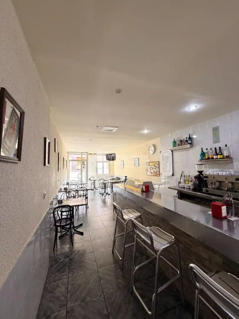 Casa bifamiliare con terrazza in vendita a Centre - Sant Oleguer, imagen 25