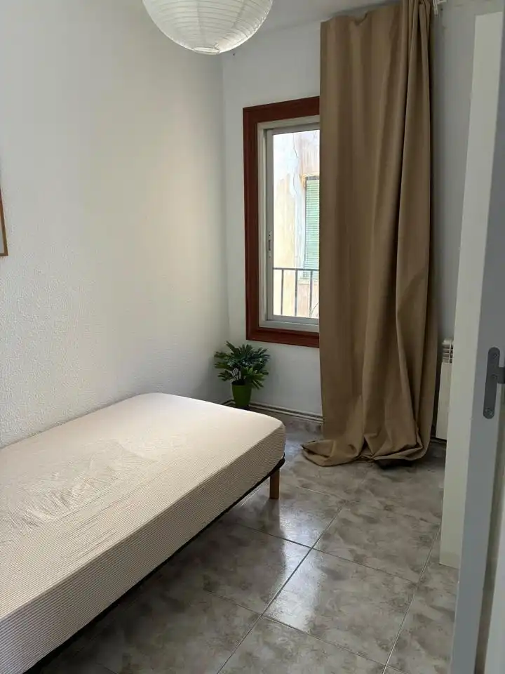 Habitación de Piso de alquiler en Calatayud con Calefacción y Amueblado