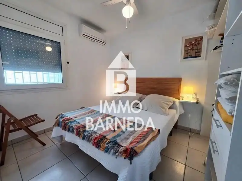 Dormitori de Casa o xalet en venda en Empuriabrava amb Aire condicionat, Calefacció i Jardí privat