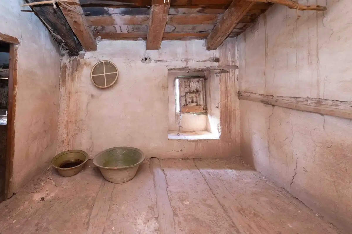 Casa adosada en venta en Mora de Rubielos con Calefacción