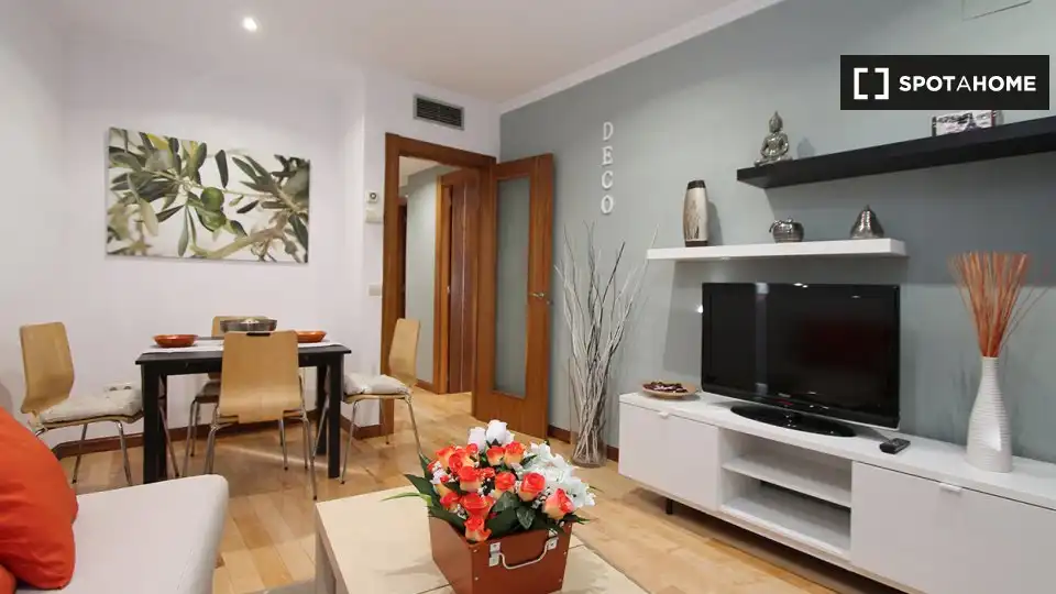 Flat for rent in Adelfas