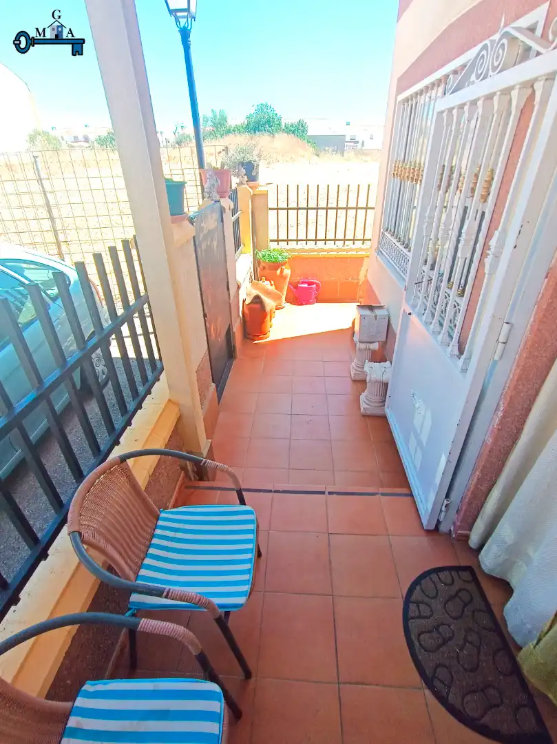 Terrassa de Casa adosada en venda en El Viso de San Juan amb Jardí privat, Terrassa i Traster