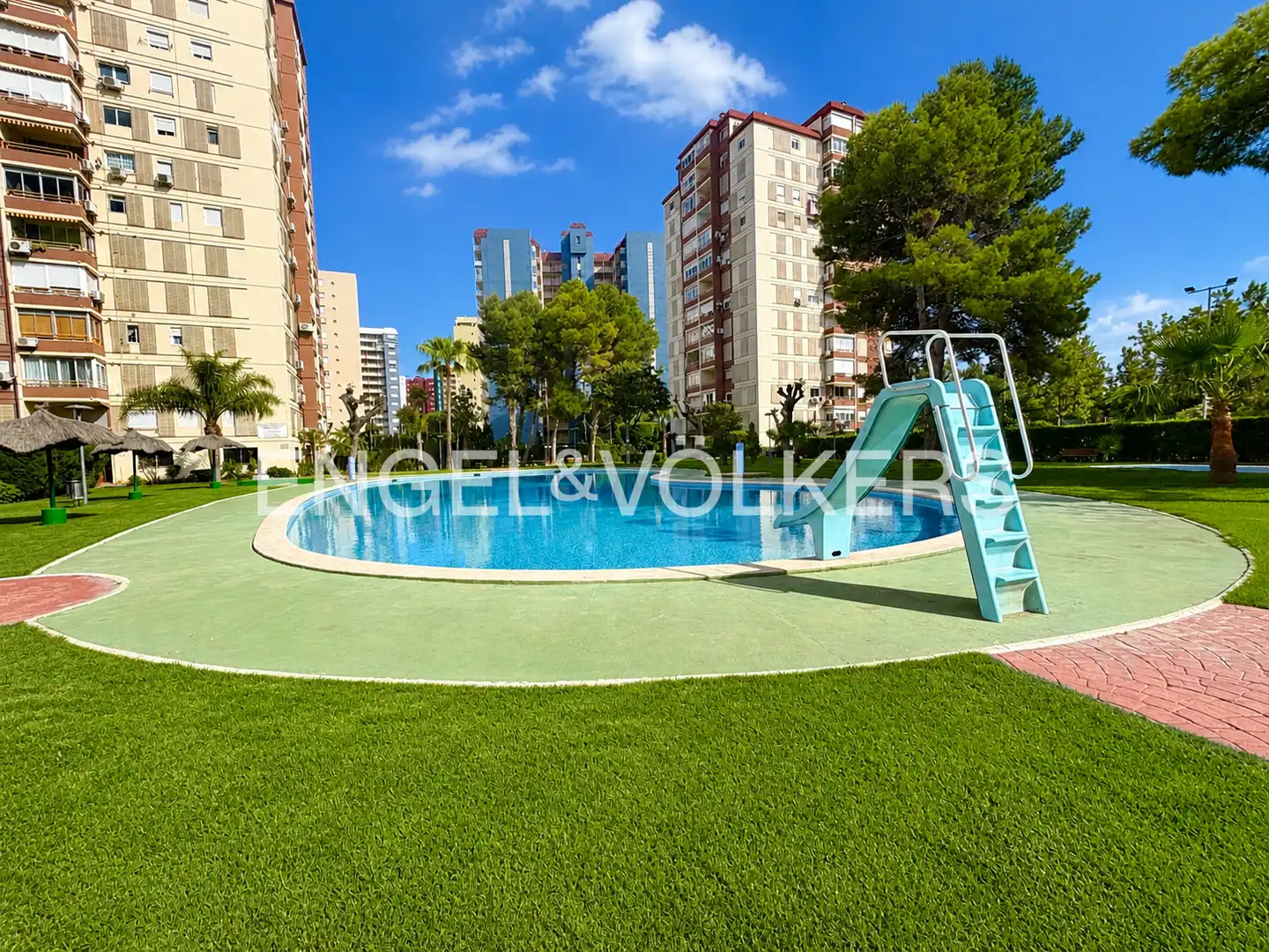 Piscina de Pis de lloguer en La Pobla de Farnals amb Aire condicionat, Calefacció i Jardí privat