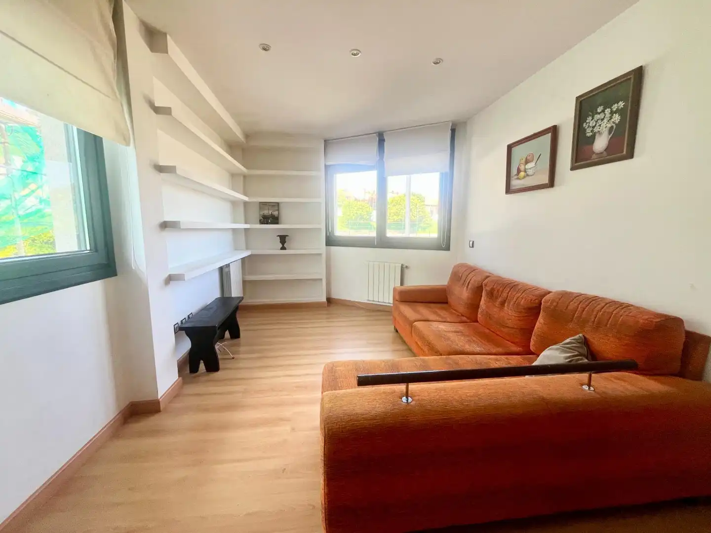 Sala d'estar de Dúplex en venda en Piélagos amb Calefacció, Piscina i Piscina comunitària