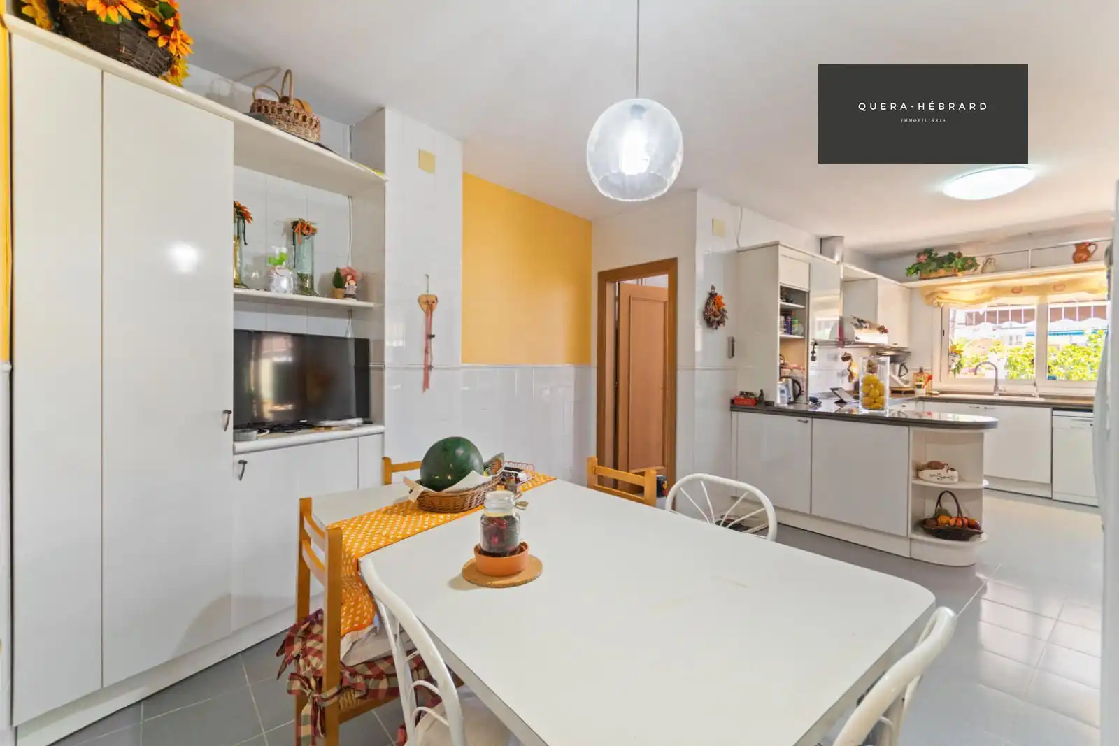 Küche von Haus oder Chalet zum Verkauf in Terrassa mit Klimaanlage, Heizung und Terrasse